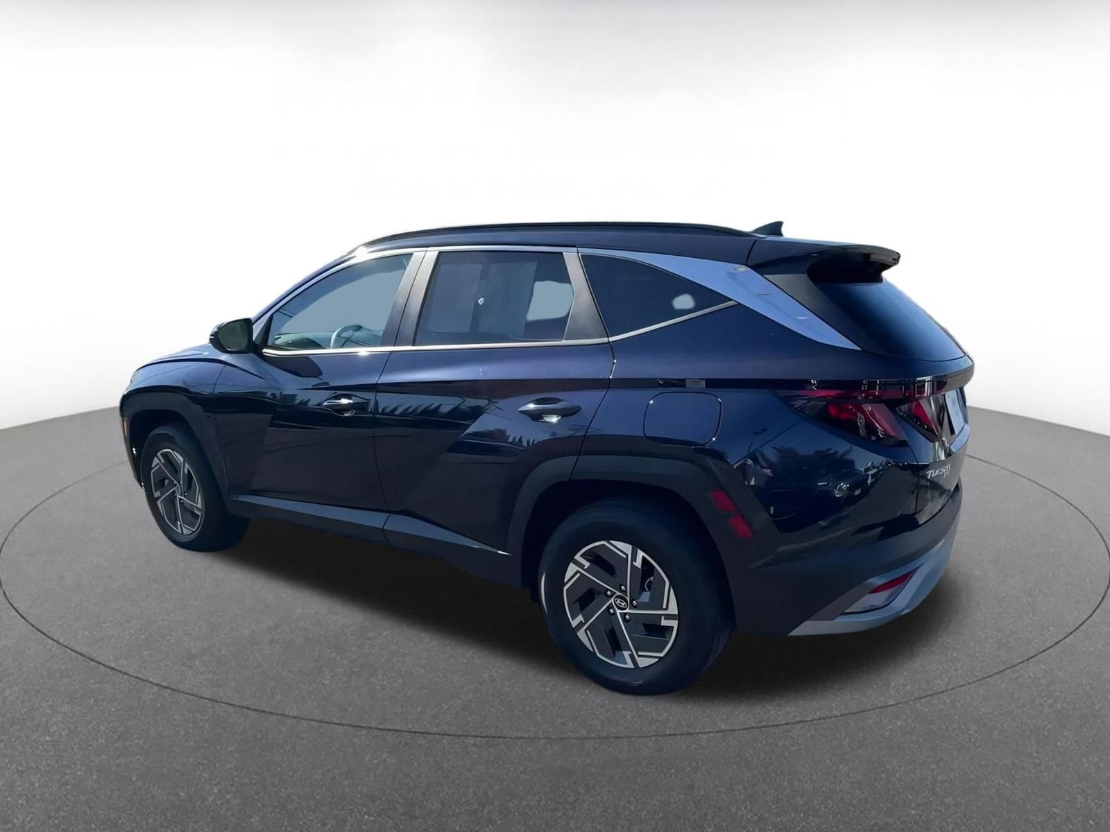 Thumbnail: 2025 Hyundai Tucson - 10