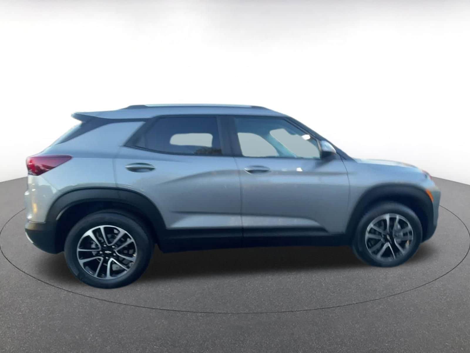 Thumbnail: 2025 Chevrolet TrailBlazer - 16