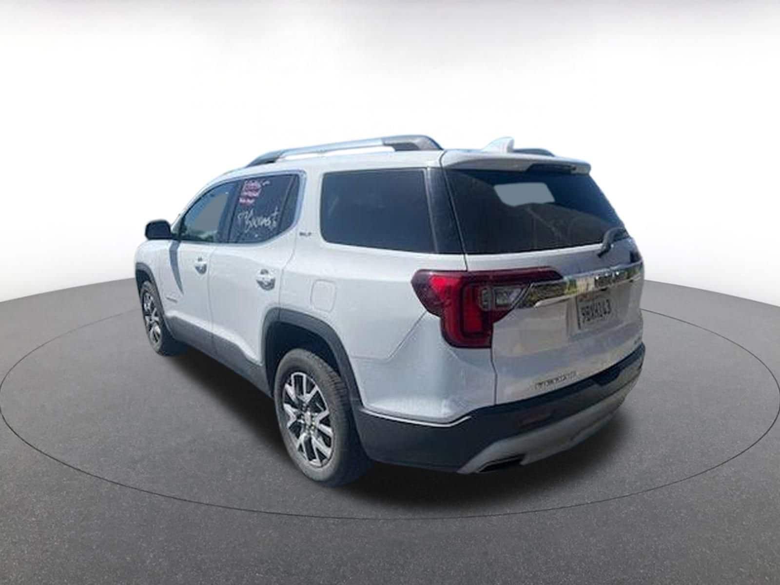 2023 GMC Acadia SLT 3