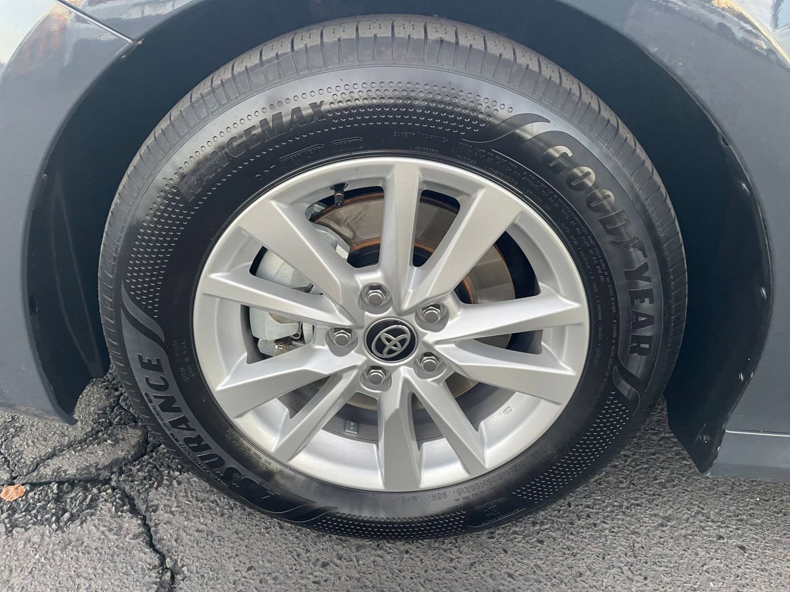 Thumbnail: 2025 Toyota Camry - 23