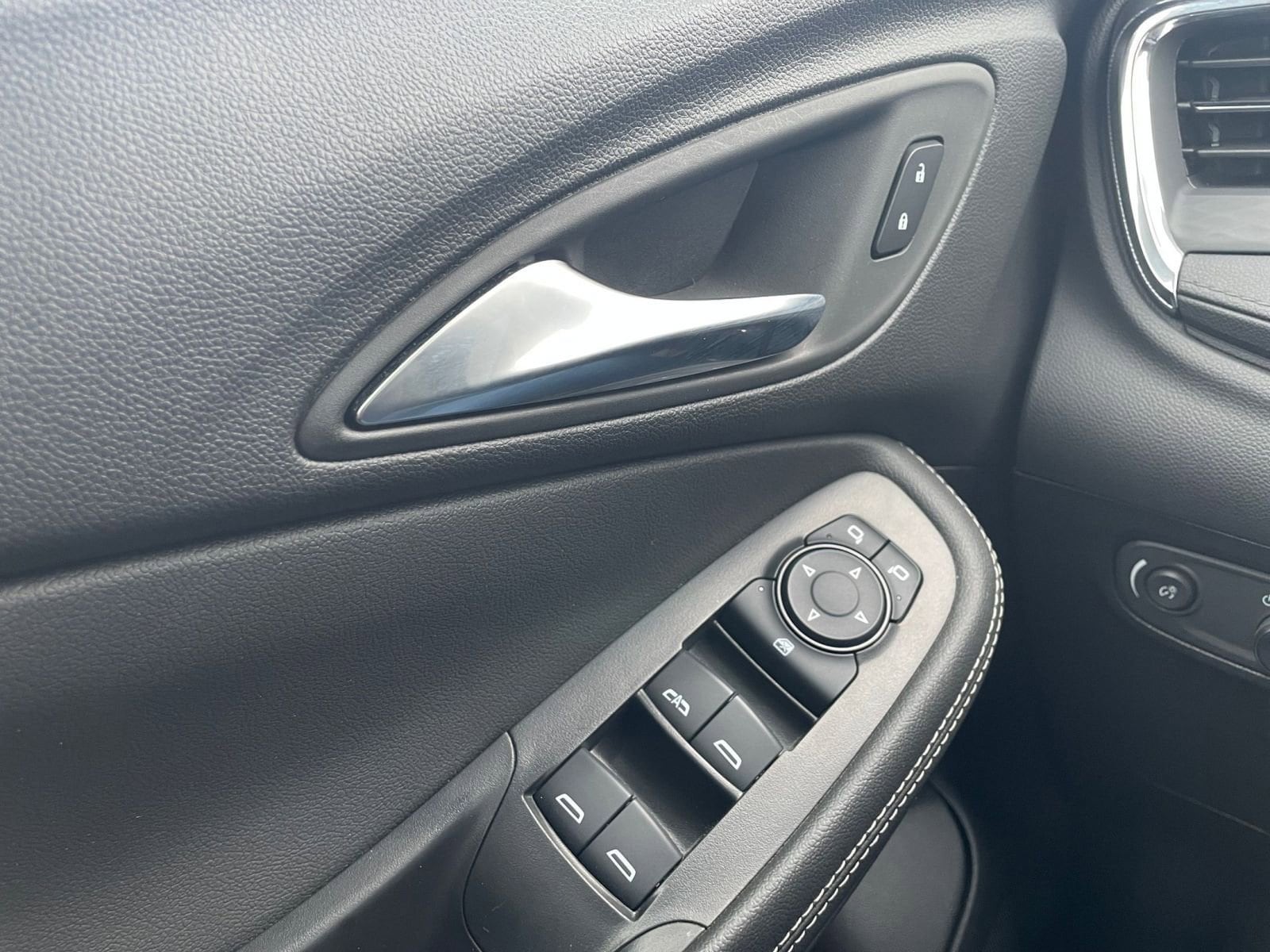 Thumbnail: 2025 Buick Encore GX - 20