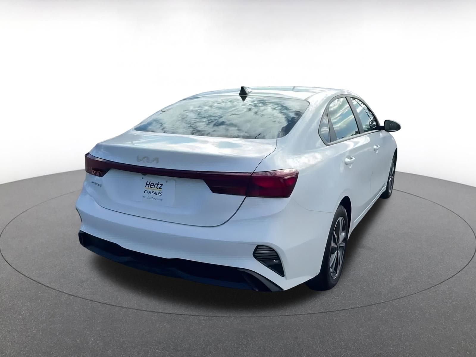 Thumbnail: 2024 Kia Forte - 14