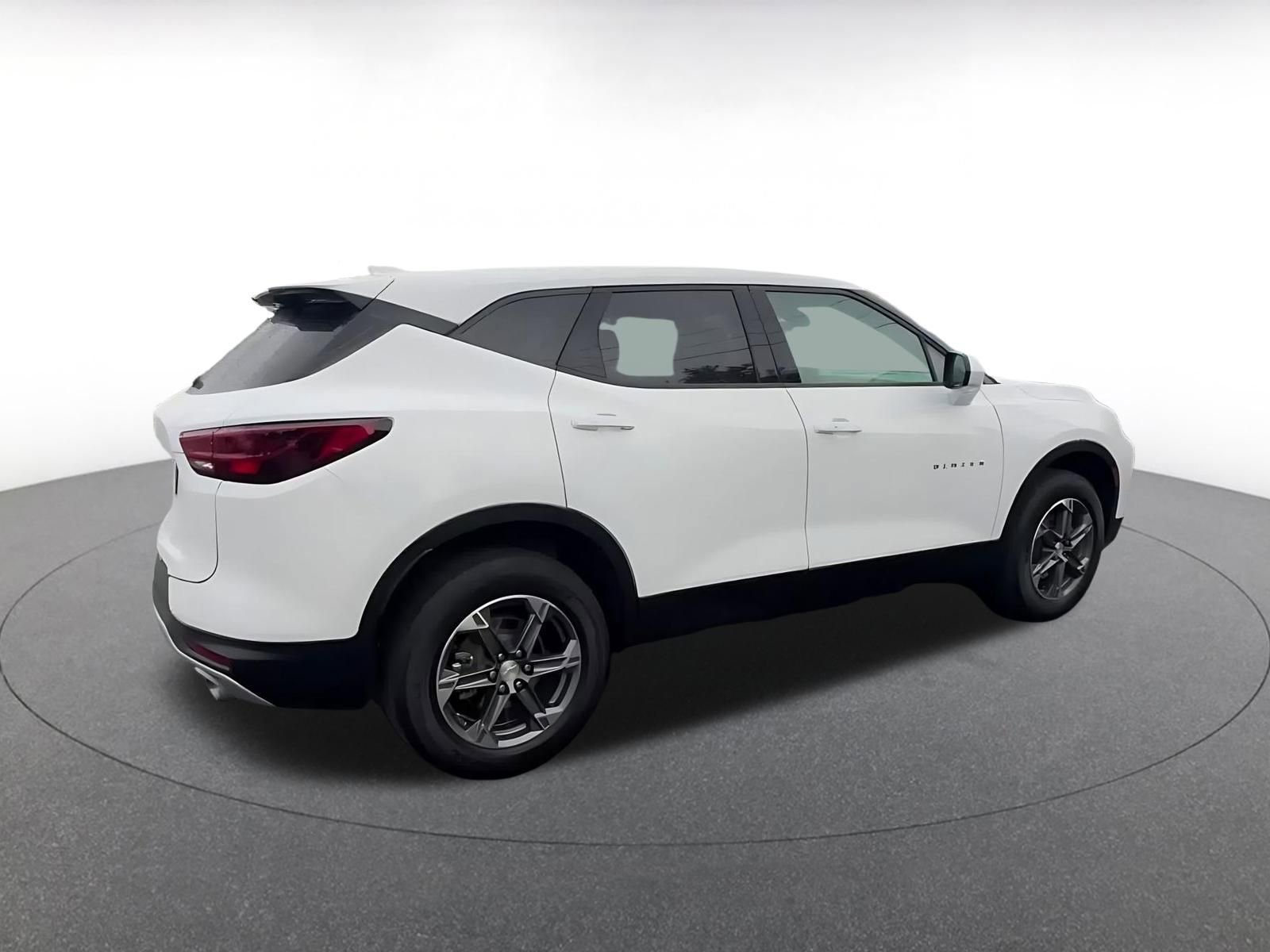 Thumbnail: 2025 Chevrolet Blazer - 15