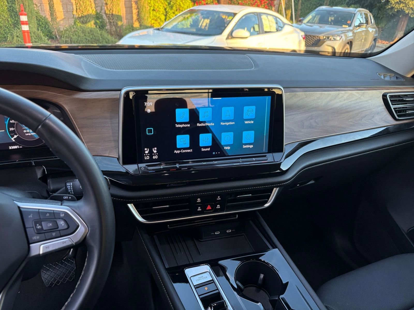 Thumbnail: 2025 Volkswagen Atlas - 17