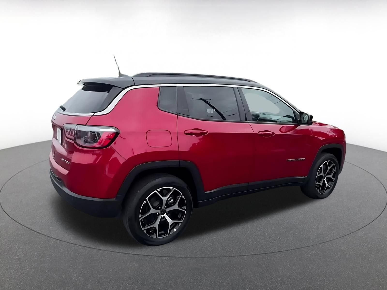 Thumbnail: 2025 Jeep Compass - 13