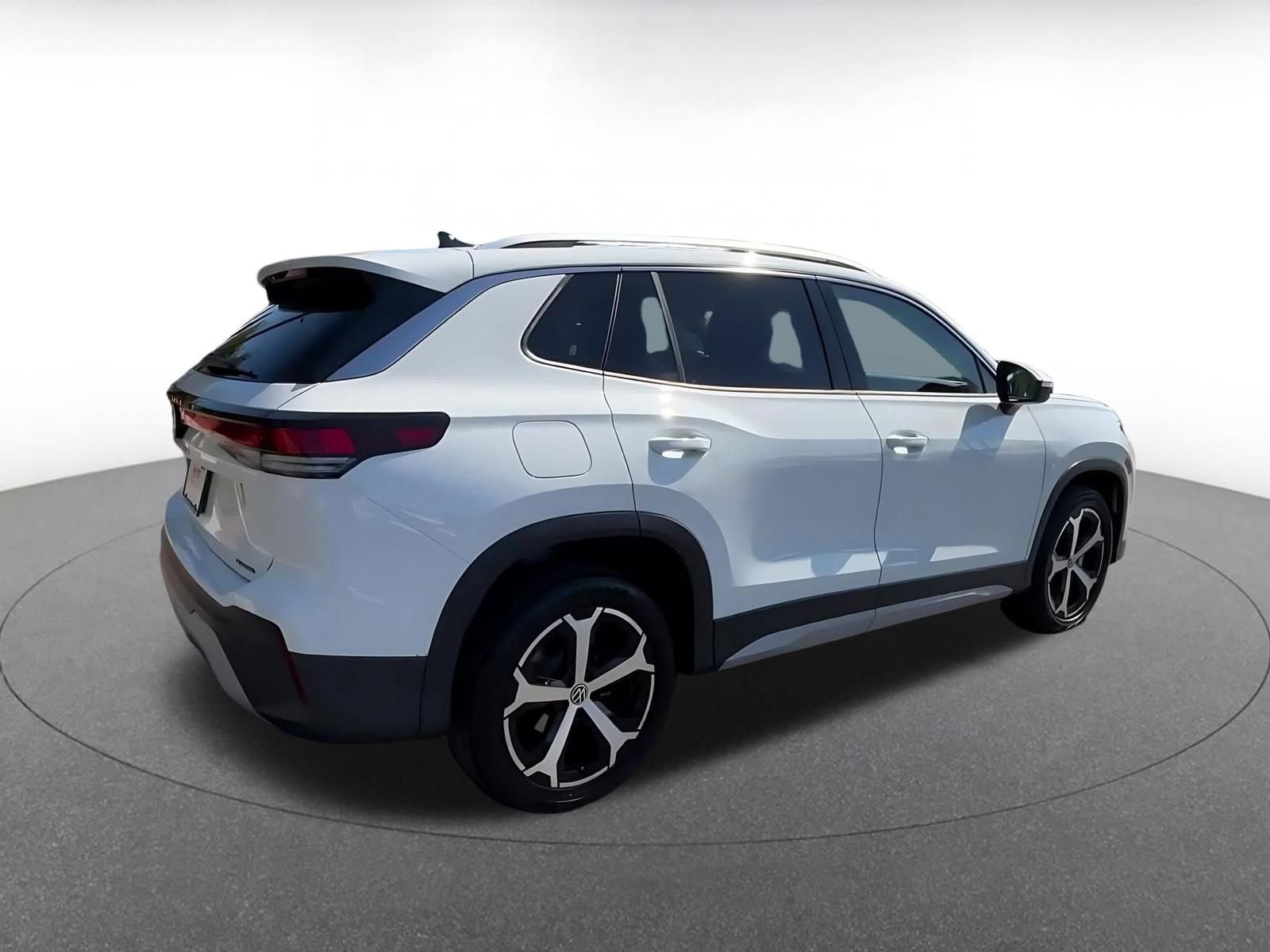 Thumbnail: 2026 Volkswagen Tiguan - 14
