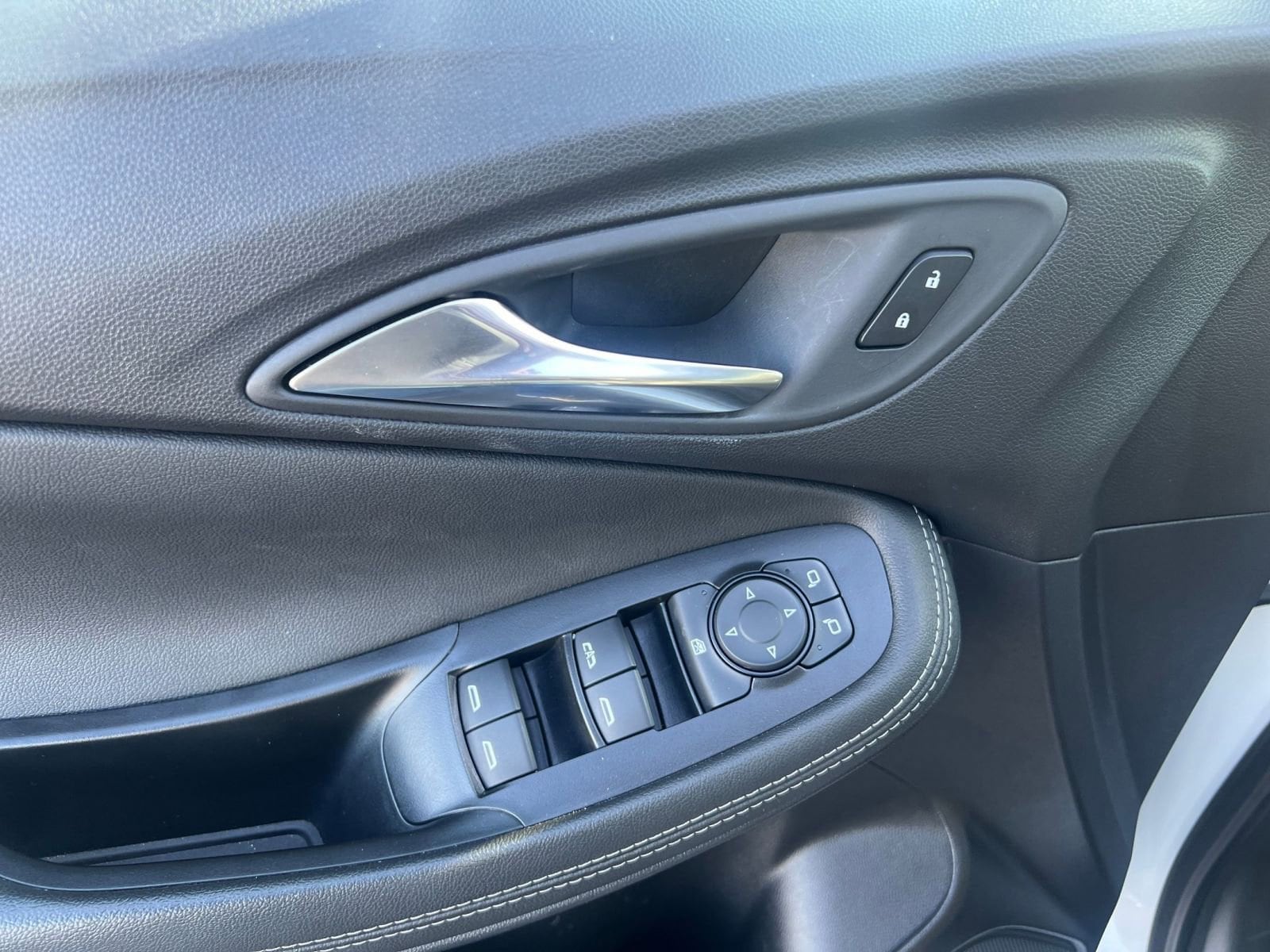 Thumbnail: 2025 Buick Encore GX - 20