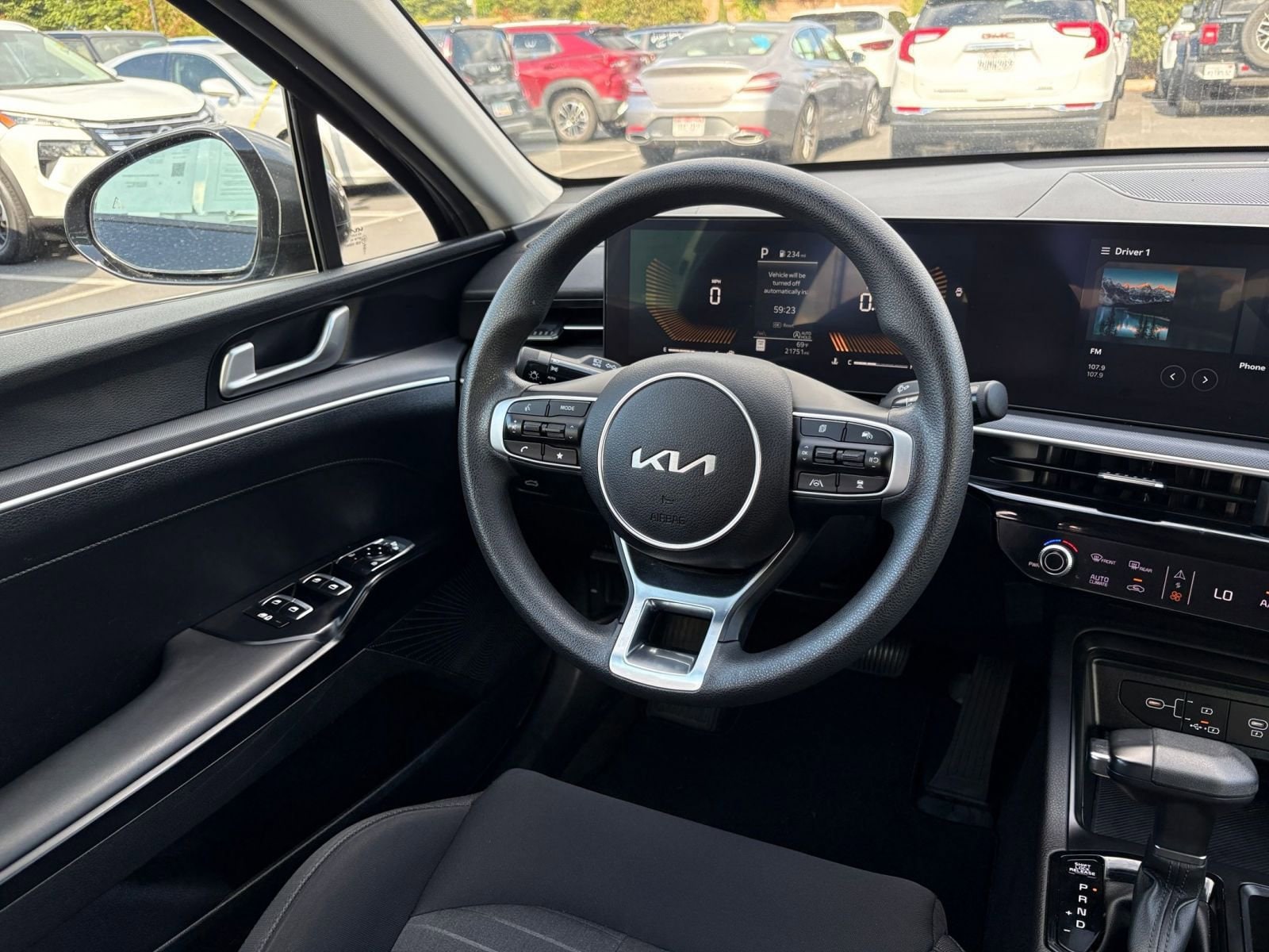 Thumbnail: 2025 Kia K5 - 33