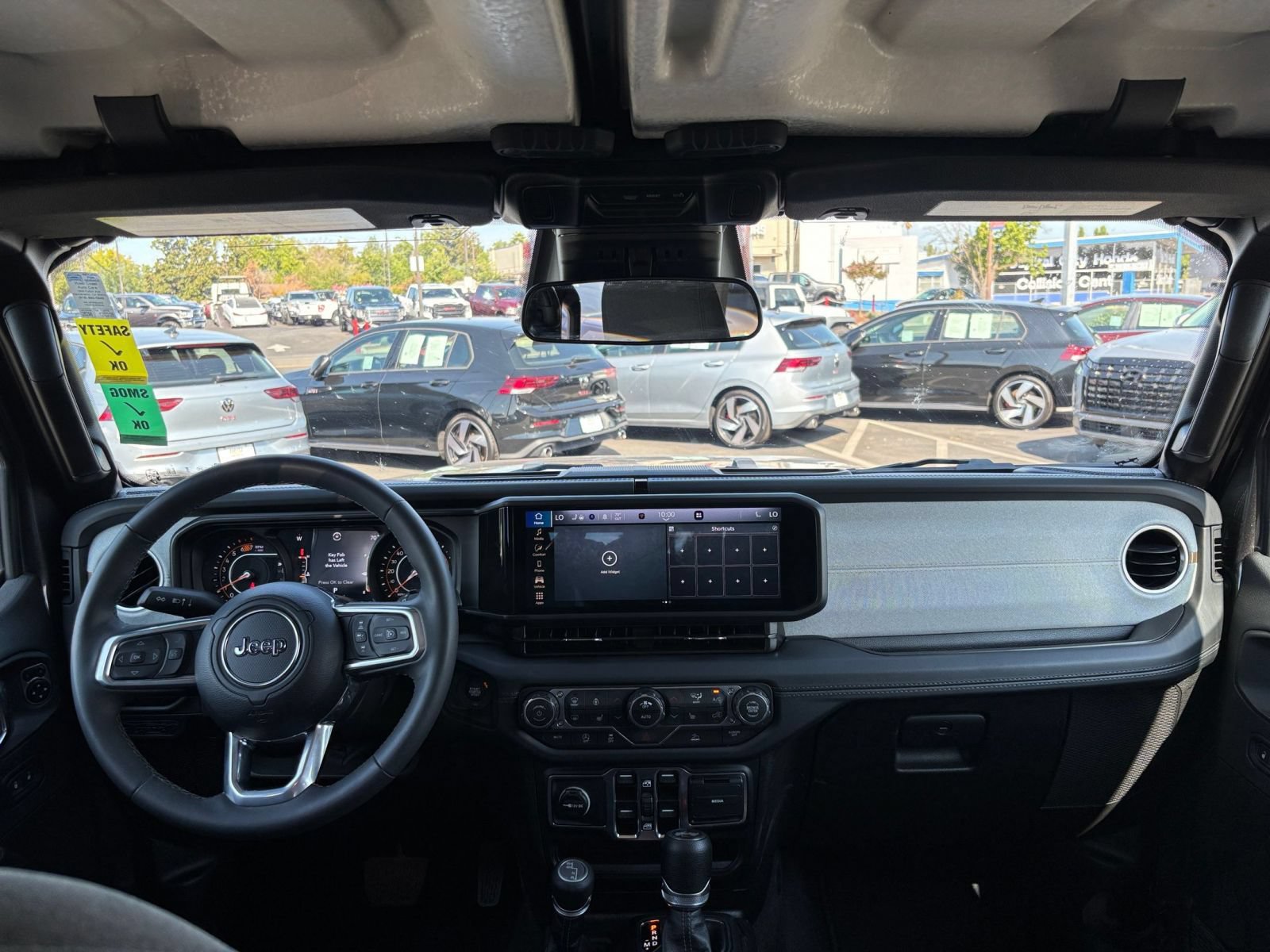 Thumbnail: 2025 Jeep Wrangler - 32
