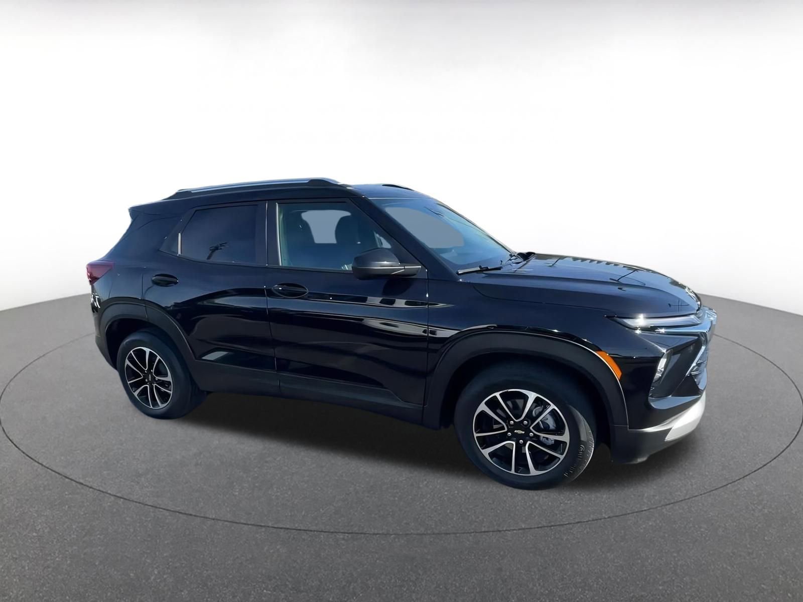 Thumbnail: 2025 Chevrolet TrailBlazer - 2