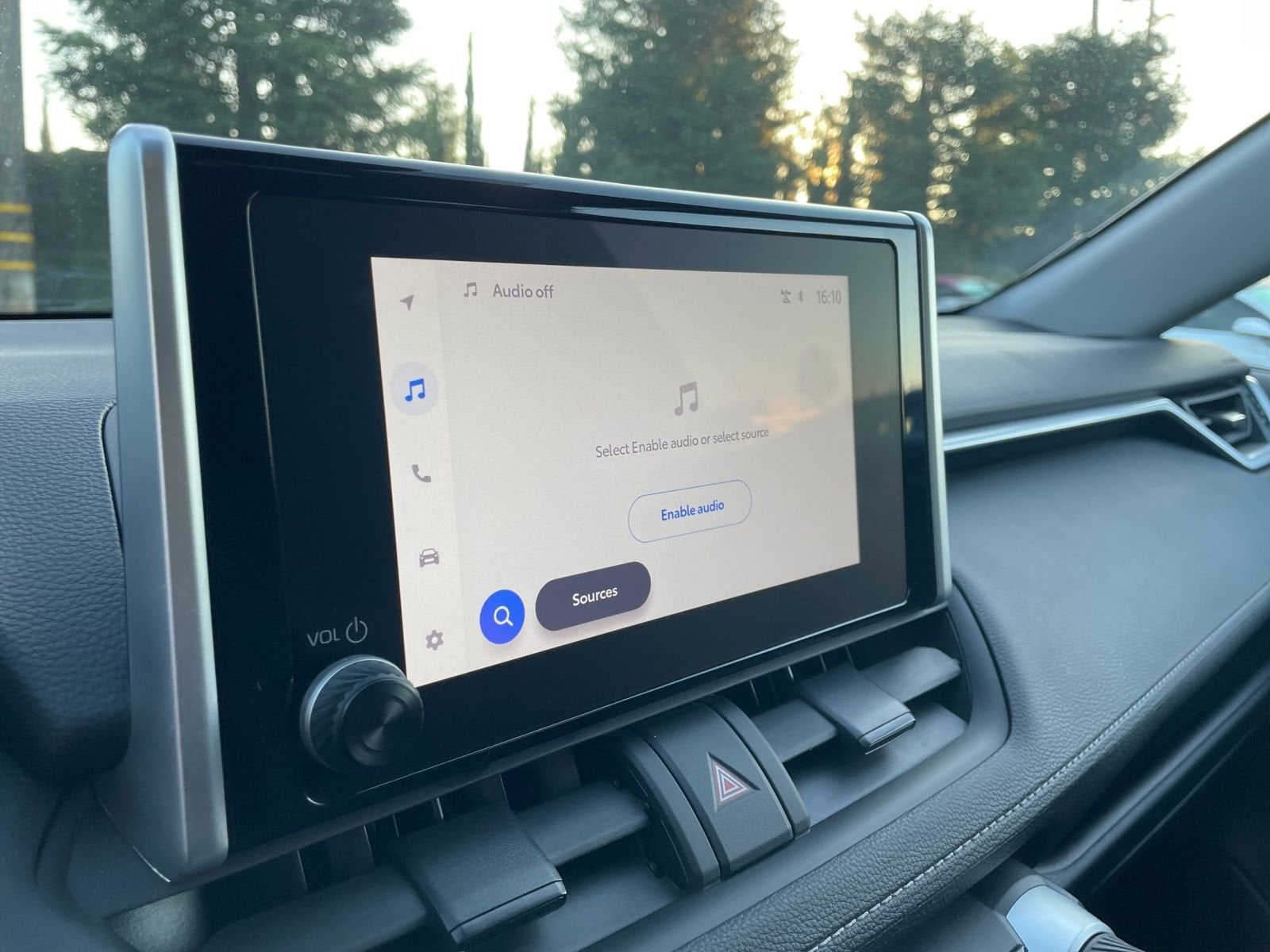 Thumbnail: 2025 Toyota RAV4 - 21