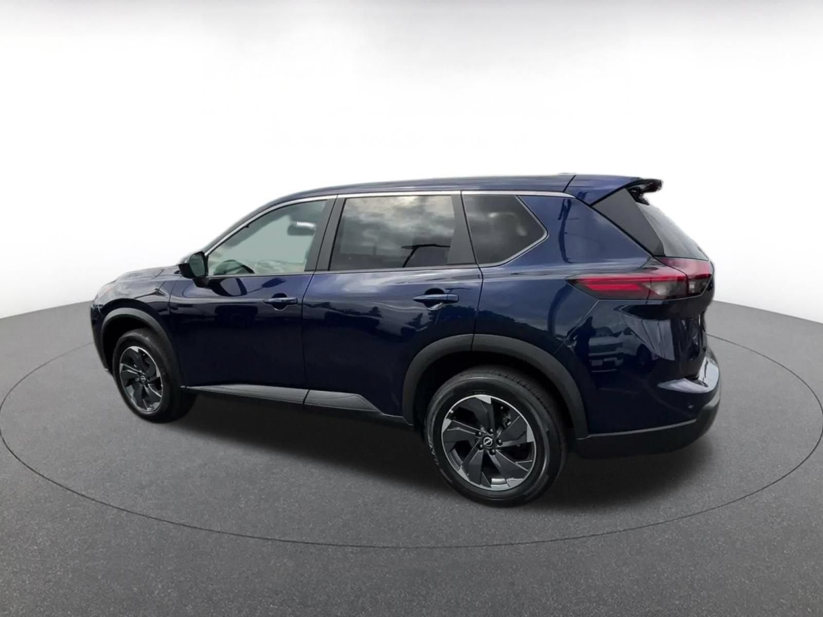 Thumbnail: 2025 Nissan Rogue - 8