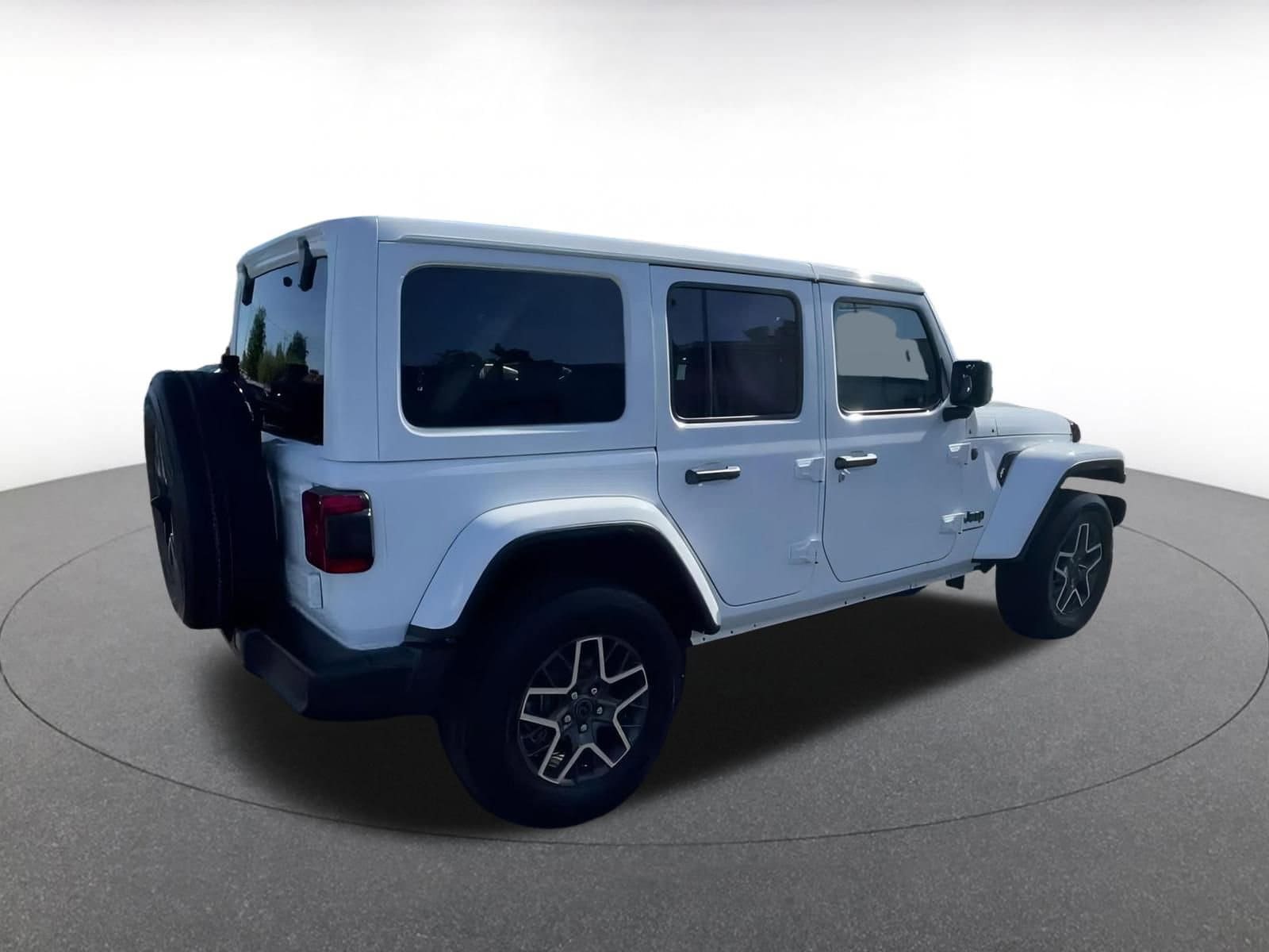 Thumbnail: 2025 Jeep Wrangler - 15