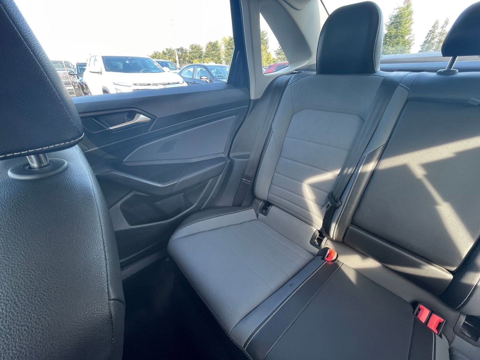 Thumbnail: 2025 Volkswagen Jetta - 35