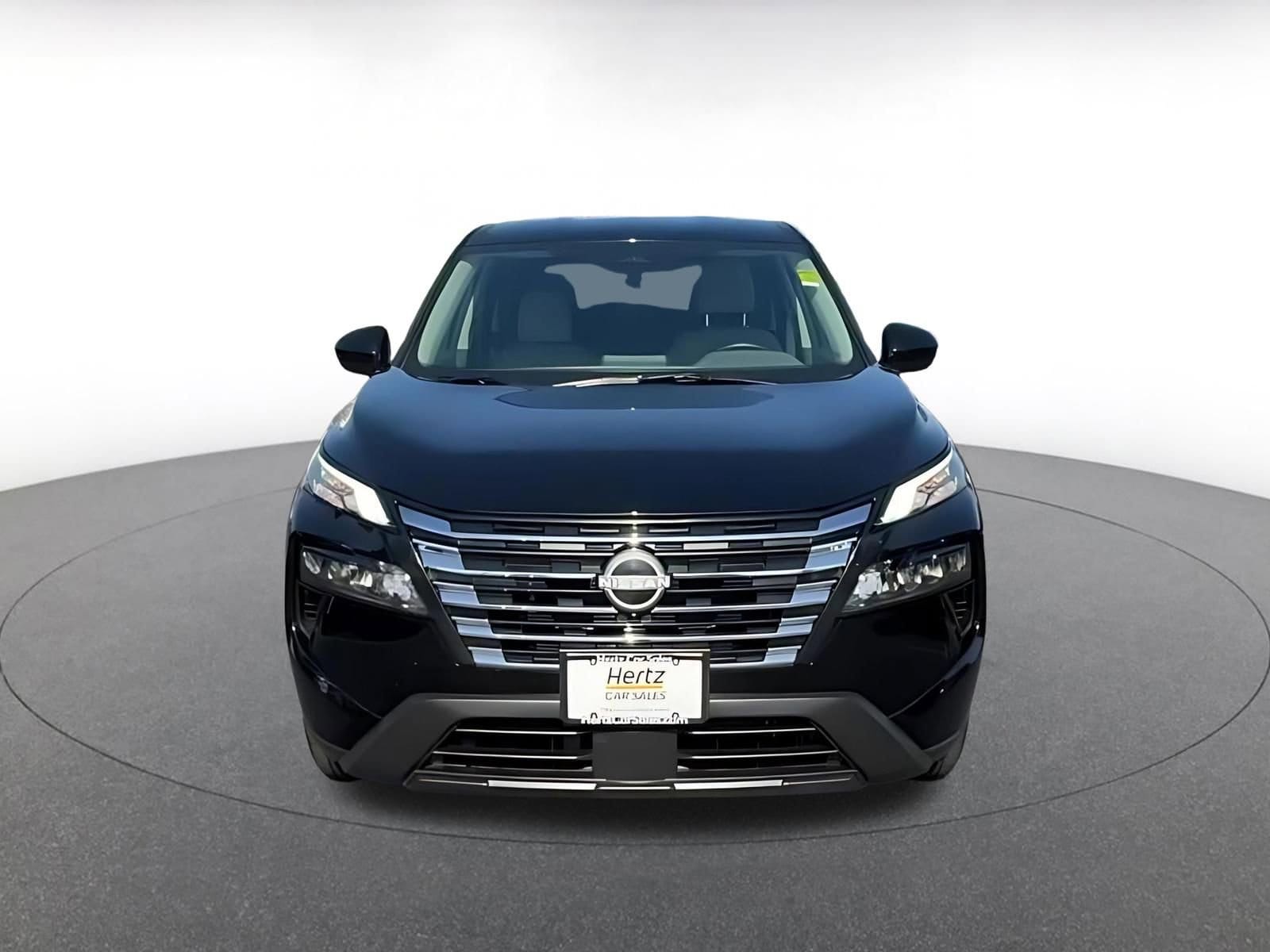 Thumbnail: 2025 Nissan Rogue - 4