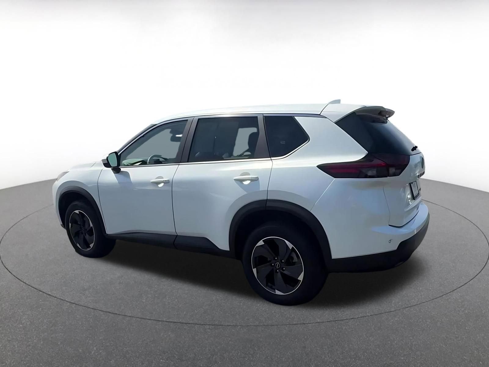 Thumbnail: 2024 Nissan Rogue - 10