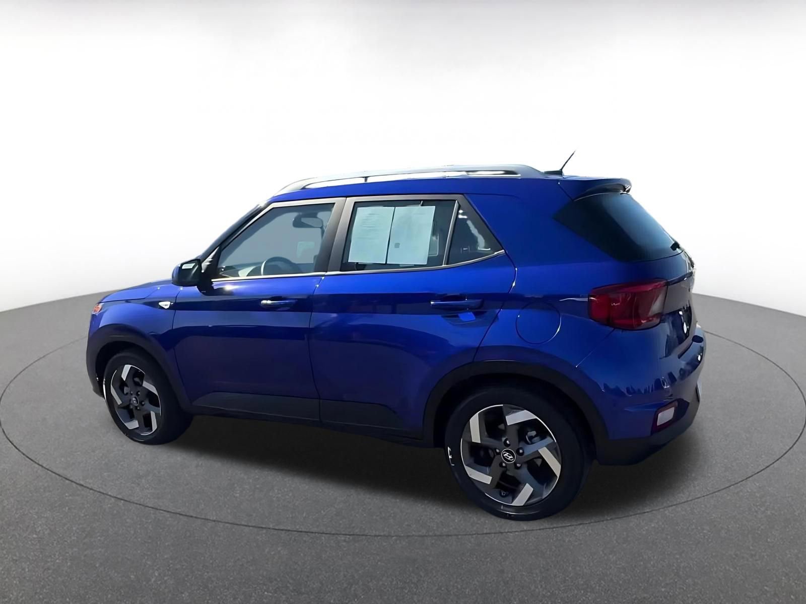 Thumbnail: 2025 Hyundai Venue - 10