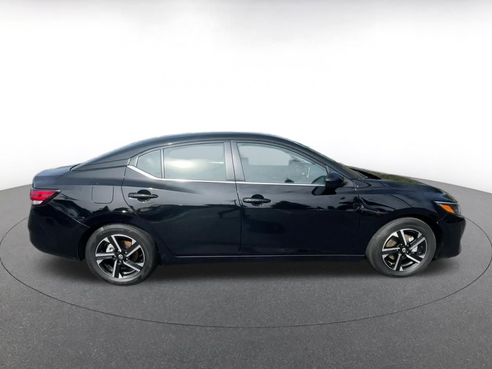 Thumbnail: 2025 Nissan Sentra - 16