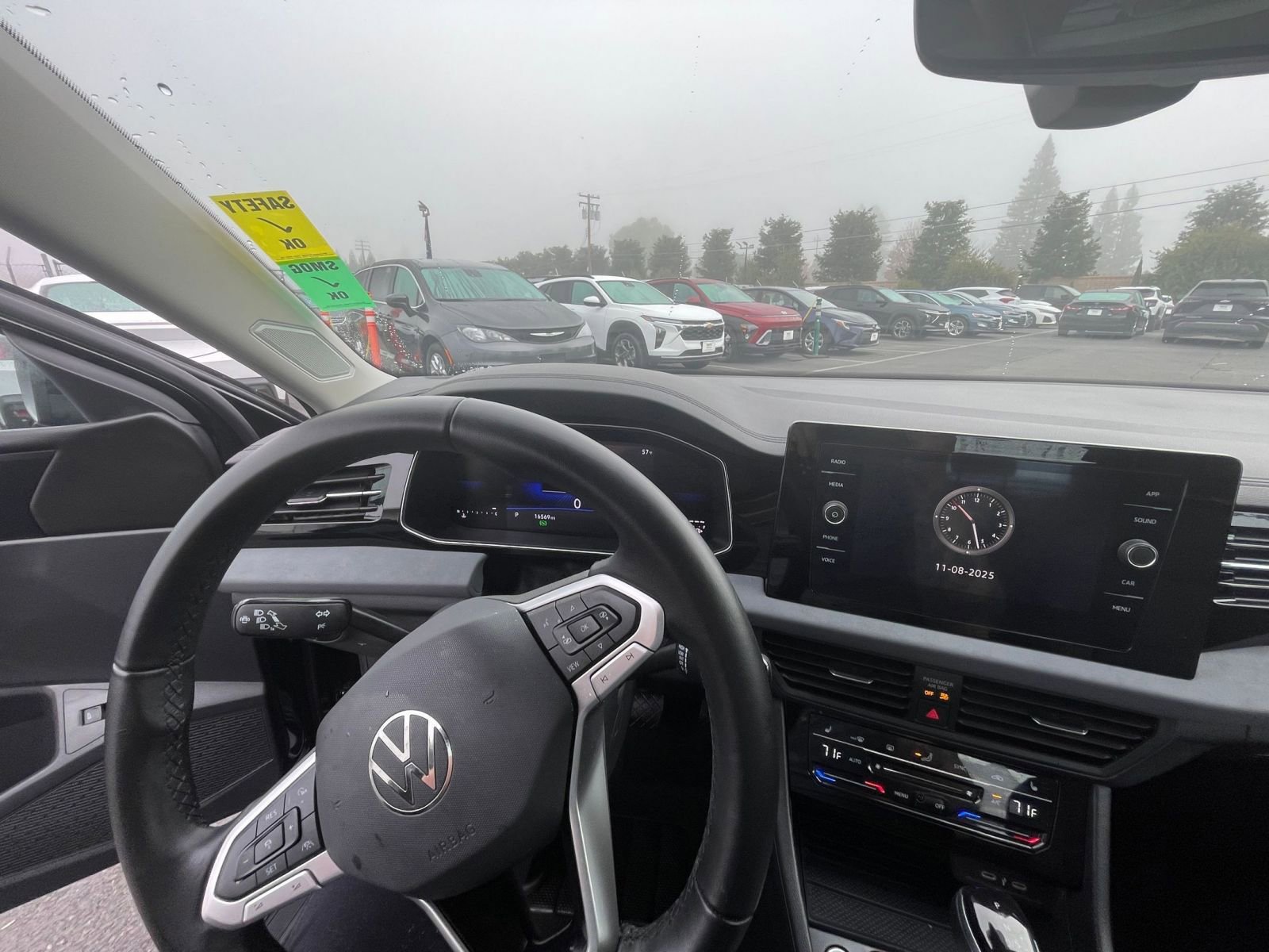 Thumbnail: 2025 Volkswagen Jetta - 29