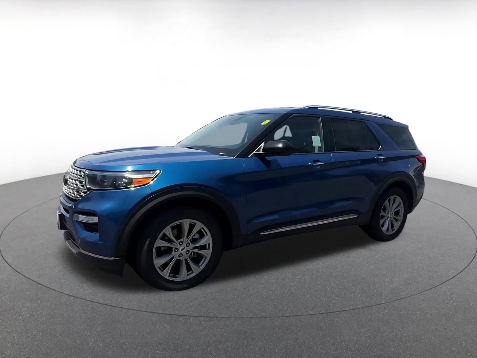 Thumbnail: 2023 Ford Explorer - 8