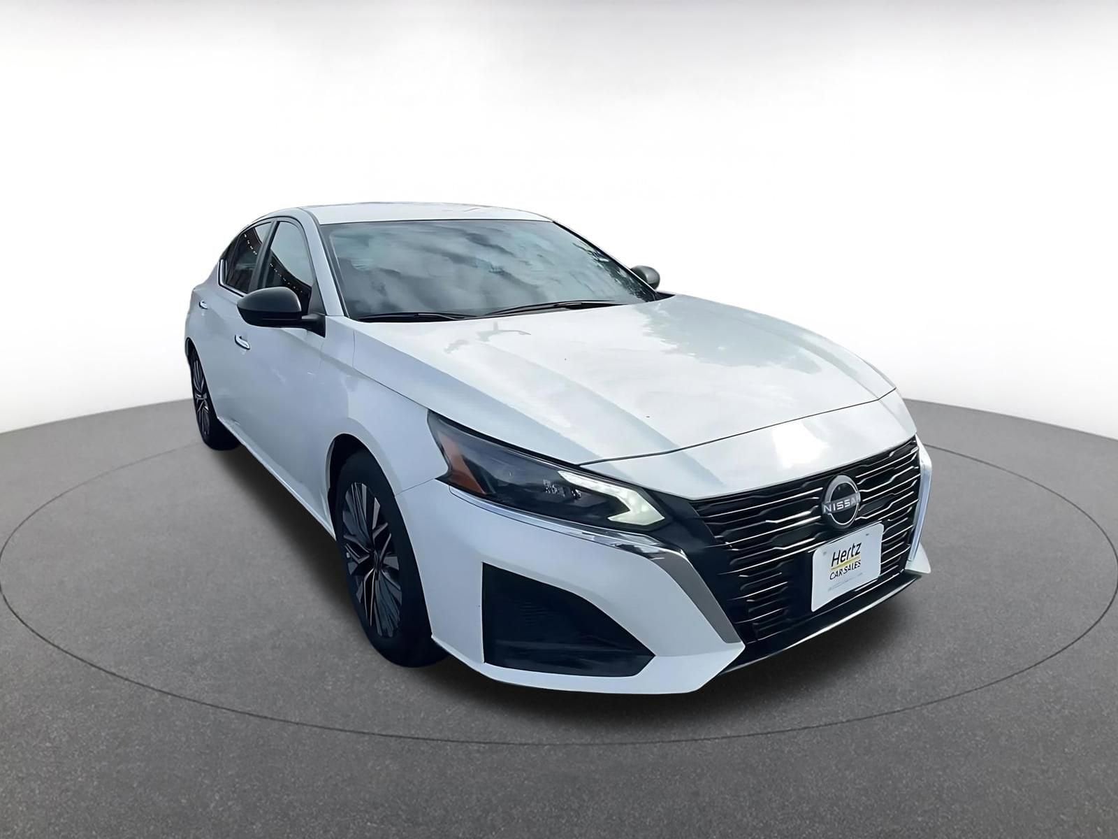 Thumbnail: 2025 Nissan Altima - 3