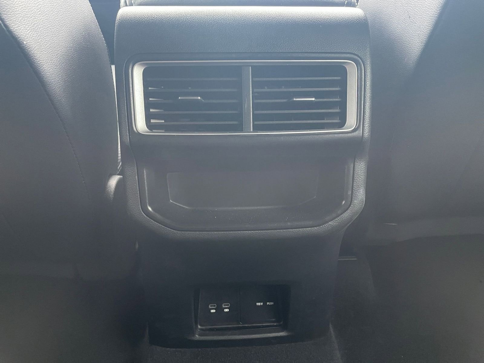 Thumbnail: 2025 Volkswagen Atlas - 24