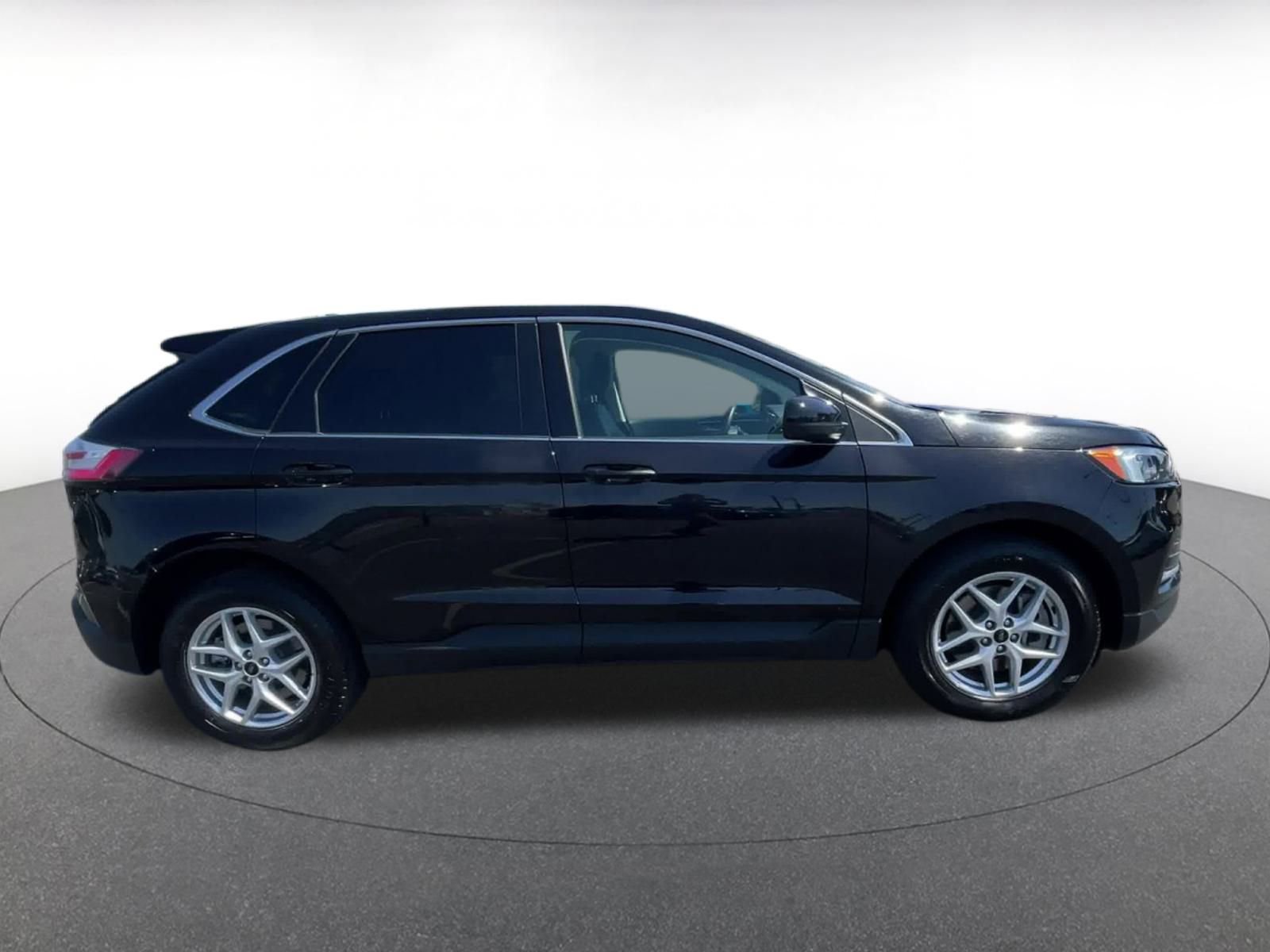 Thumbnail: 2024 Ford Edge - 16