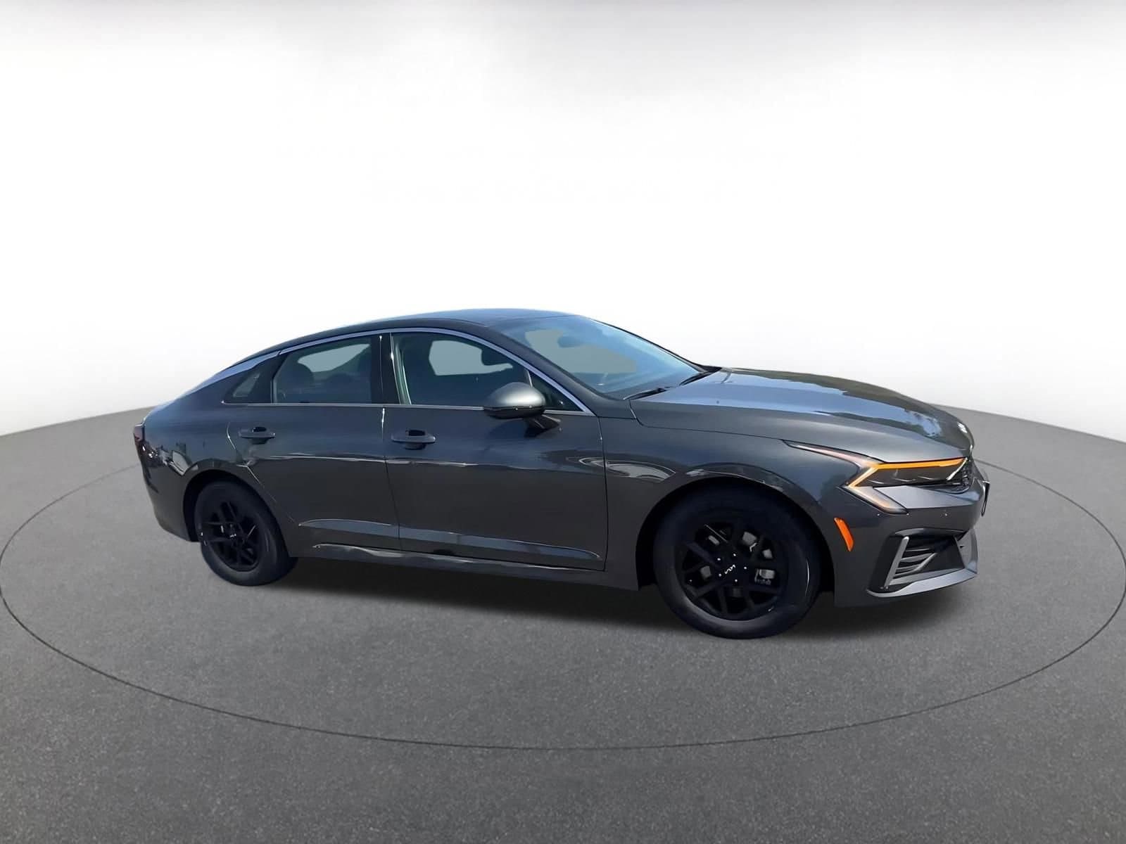 Thumbnail: 2025 Kia K5 - 2