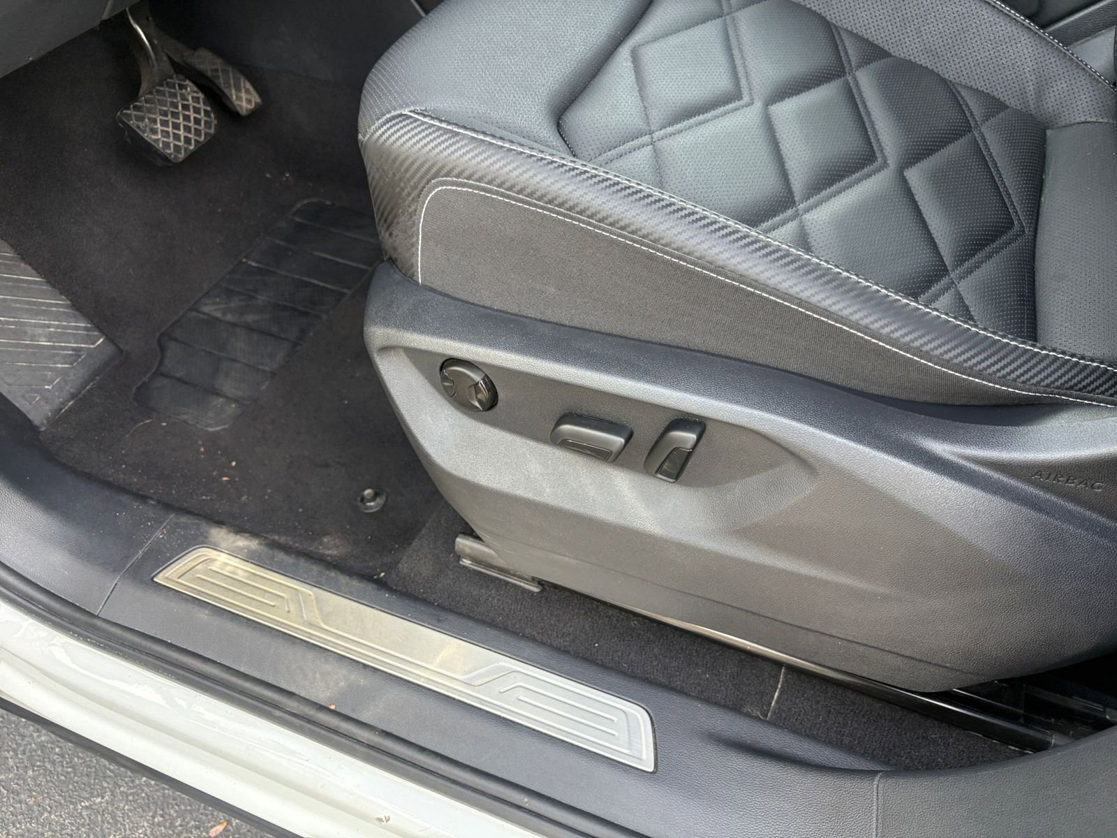 Thumbnail: 2025 Volkswagen Atlas - 23