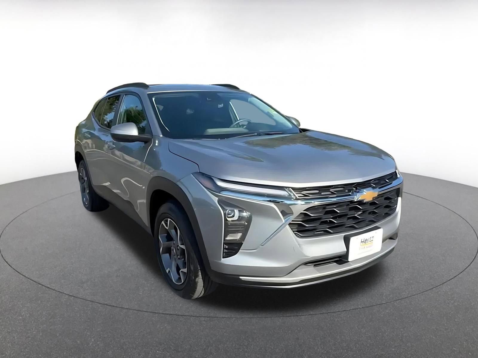 Thumbnail: 2025 Chevrolet Trax - 3