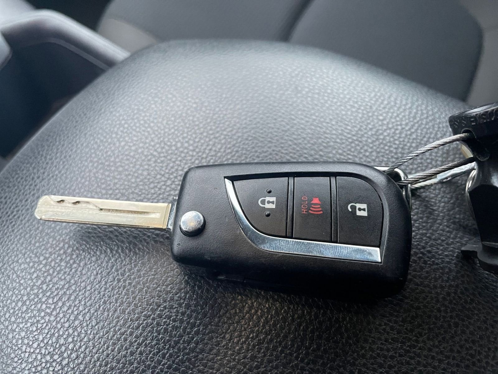 Thumbnail: 2025 Toyota RAV4 - 18