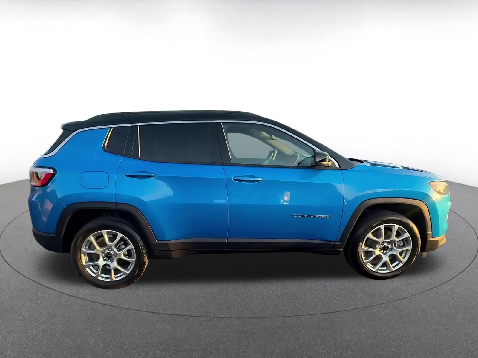 Thumbnail: 2025 Jeep Compass - 16