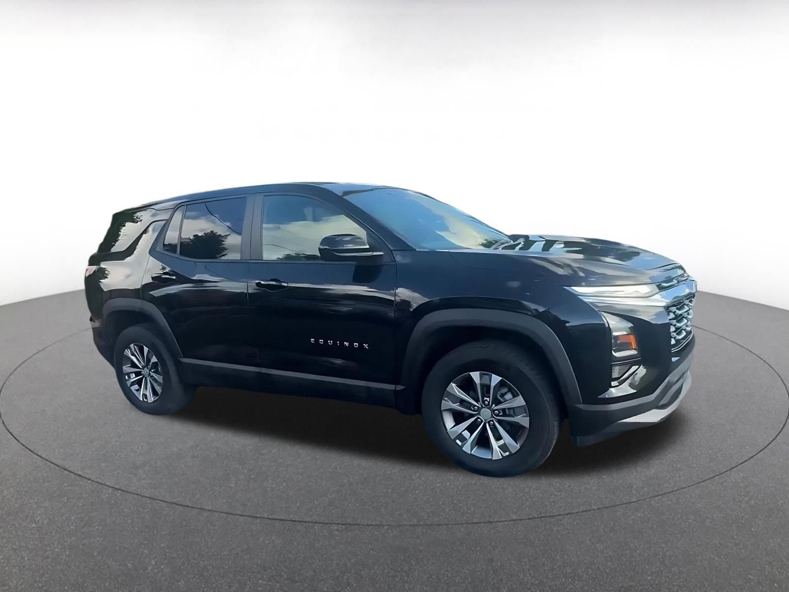 Thumbnail: 2025 Chevrolet Equinox - 2