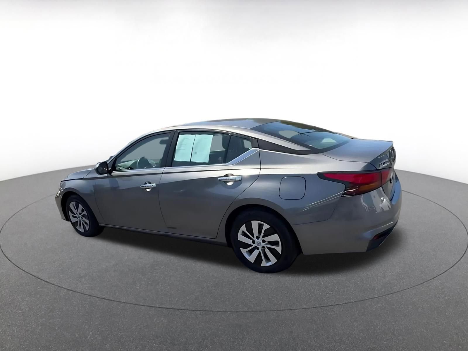 Thumbnail: 2023 Nissan Altima - 10