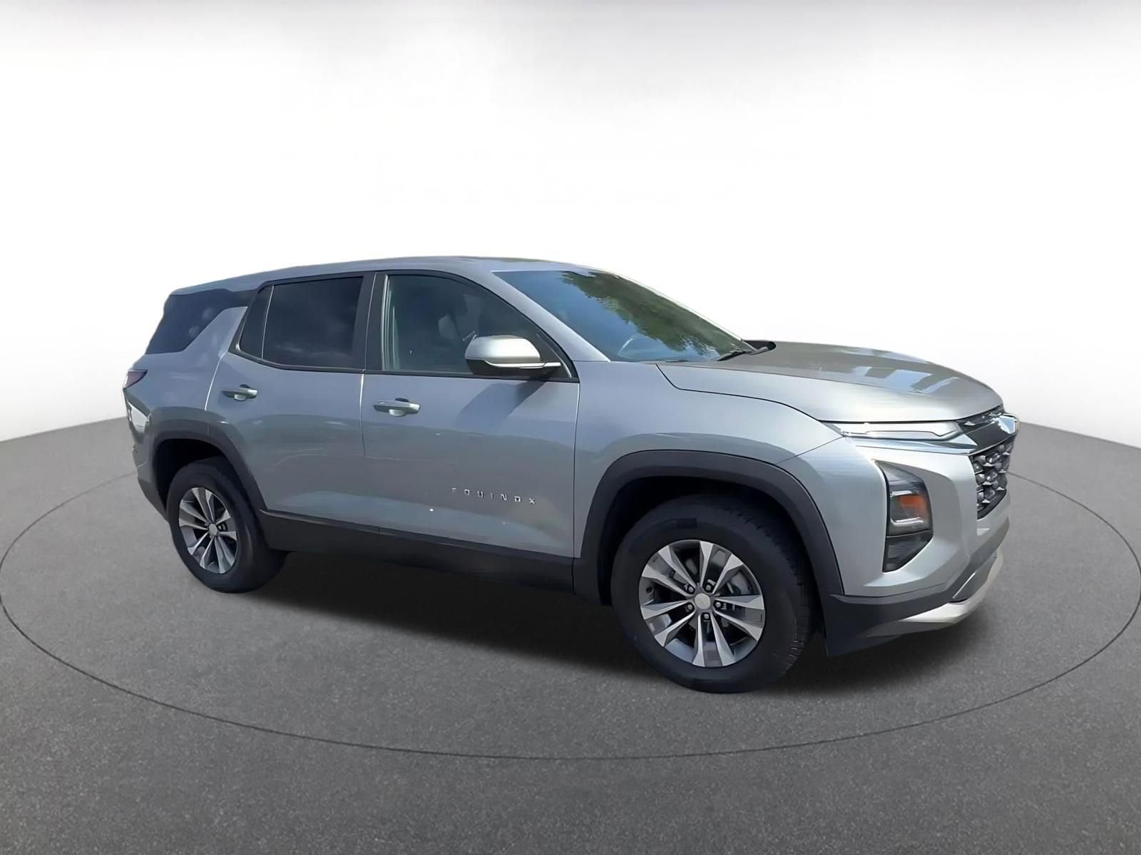 Thumbnail: 2025 Chevrolet Equinox - 2
