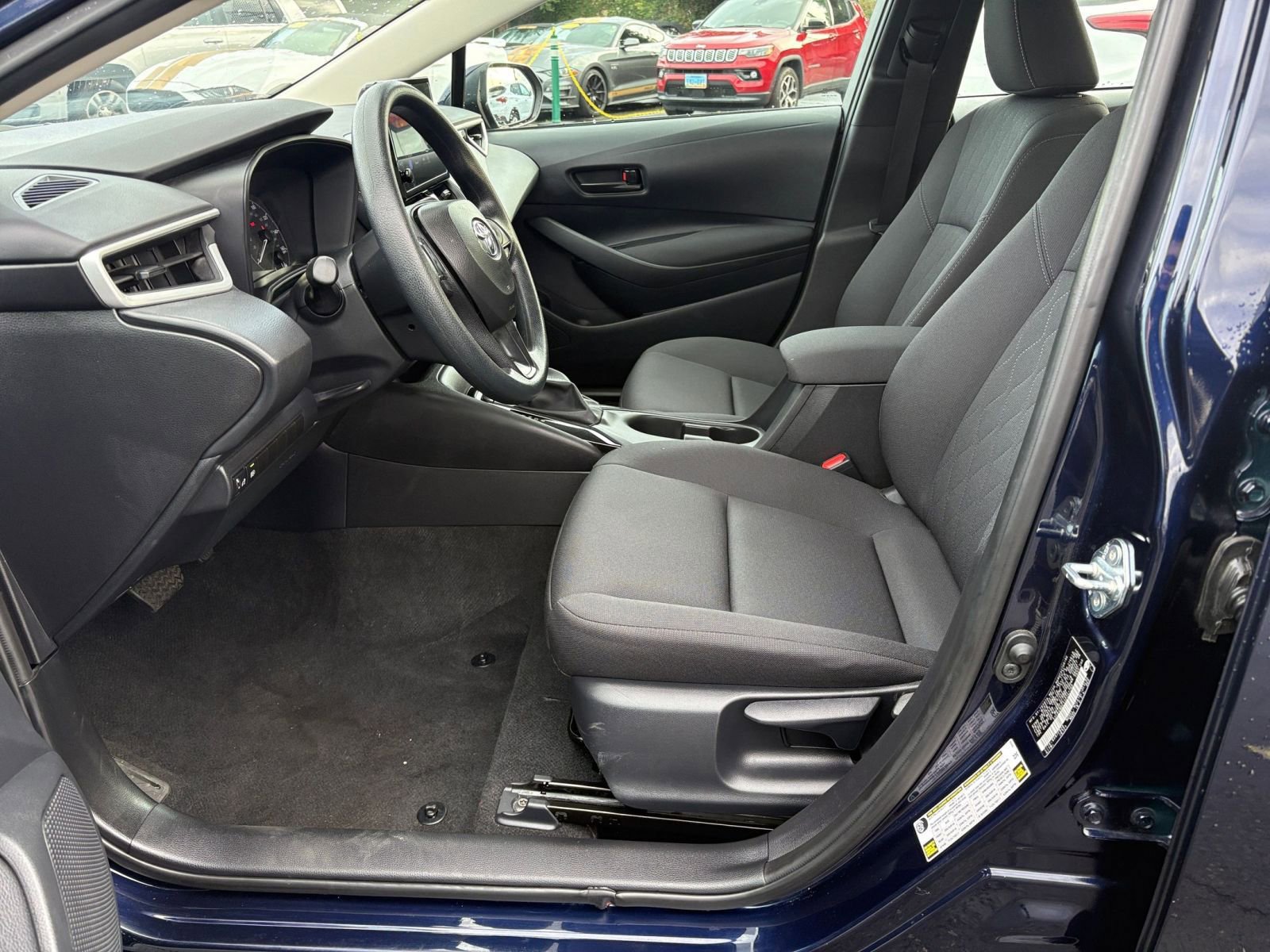 Thumbnail: 2025 Toyota Corolla - 25