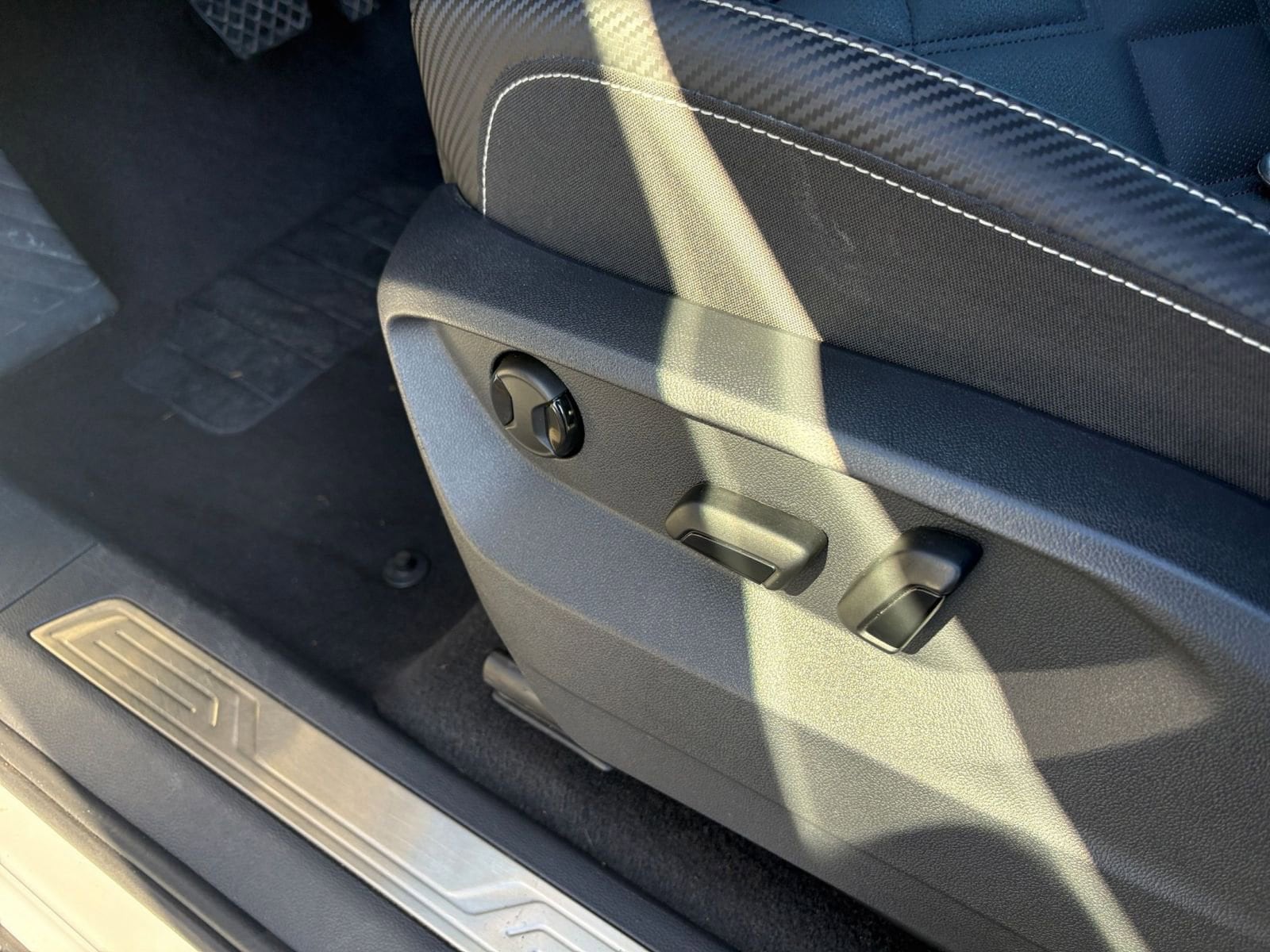 Thumbnail: 2025 Volkswagen Atlas - 22