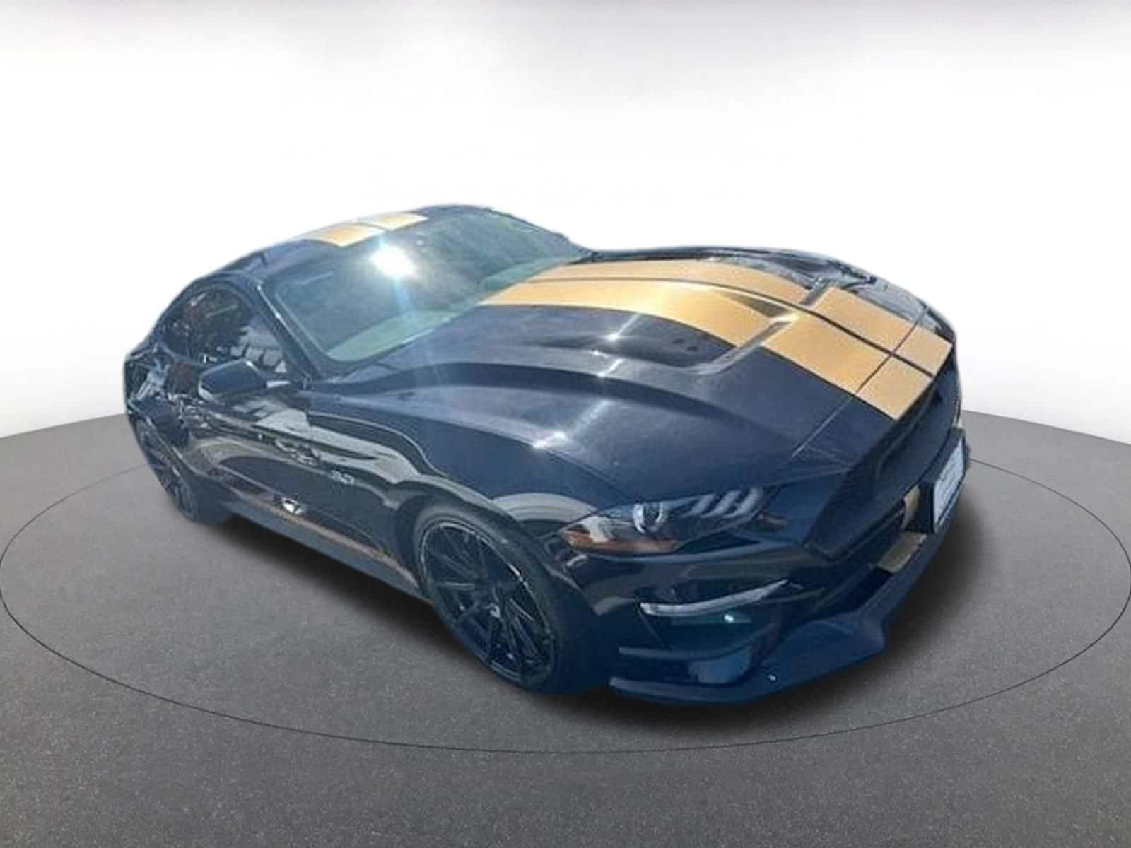 Thumbnail: 2022 Ford Mustang - 3
