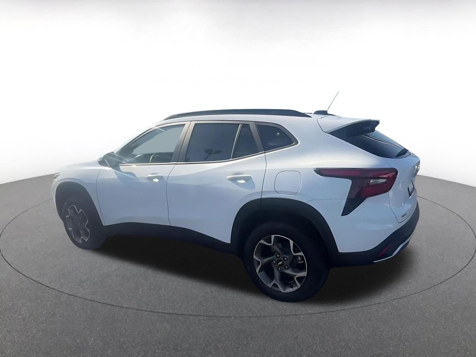 Thumbnail: 2025 Chevrolet Trax - 10