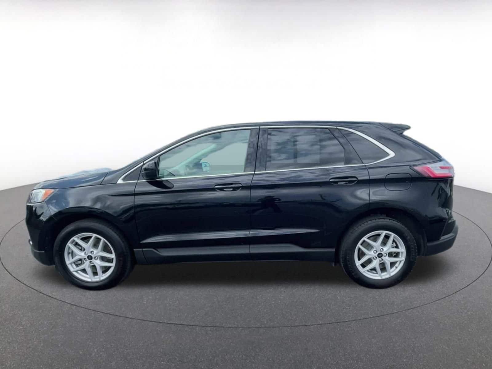 Thumbnail: 2024 Ford Edge - 9