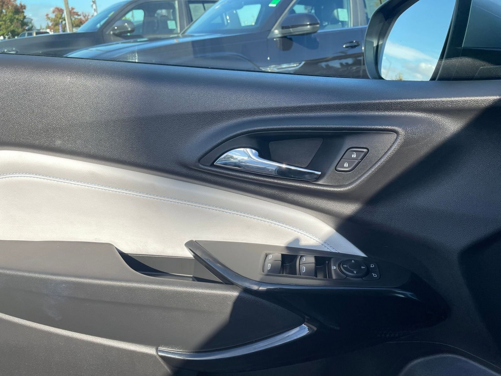 Thumbnail: 2025 Chevrolet Trax - 20