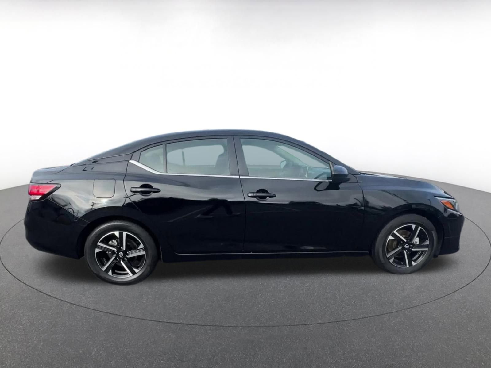 Thumbnail: 2025 Nissan Sentra - 16