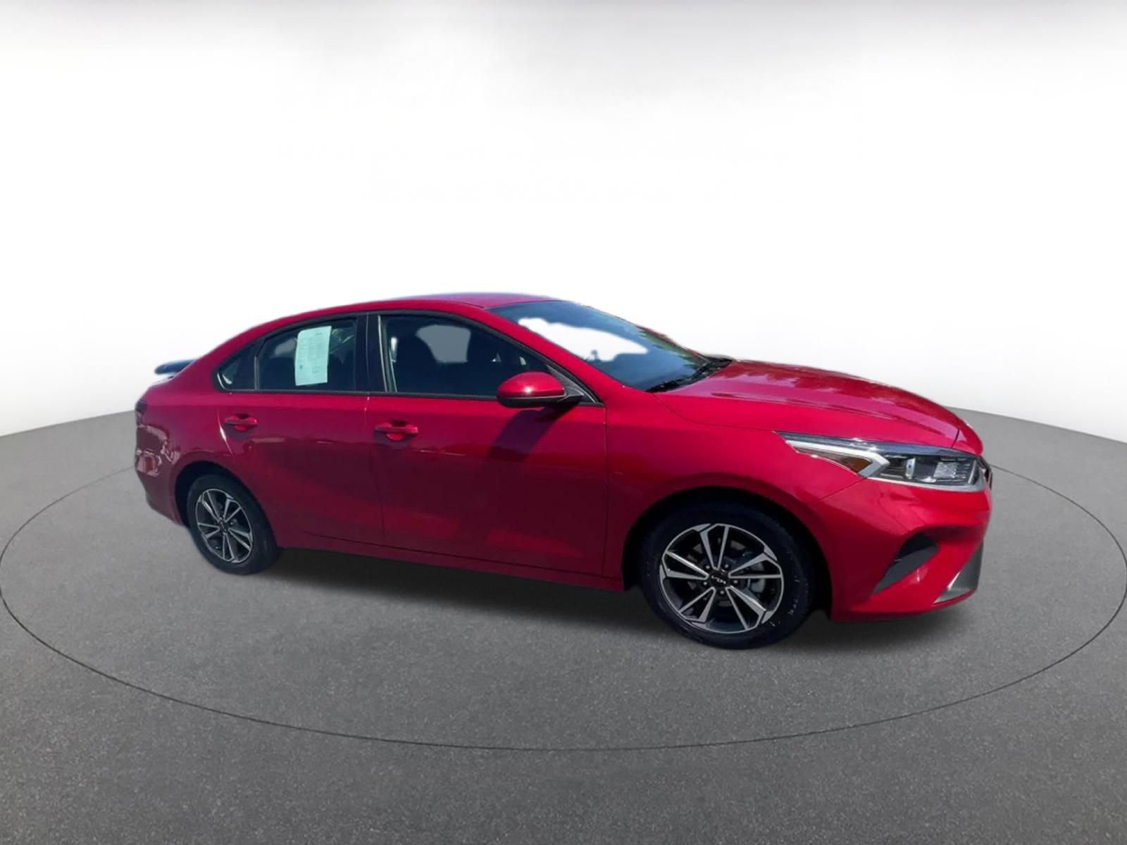Thumbnail: 2024 Kia Forte - 2