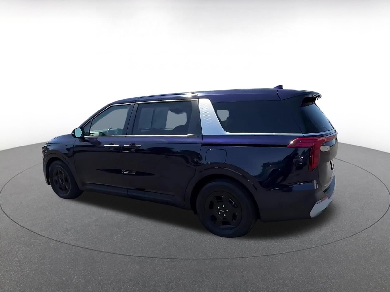 Thumbnail: 2026 Kia Carnival - 10