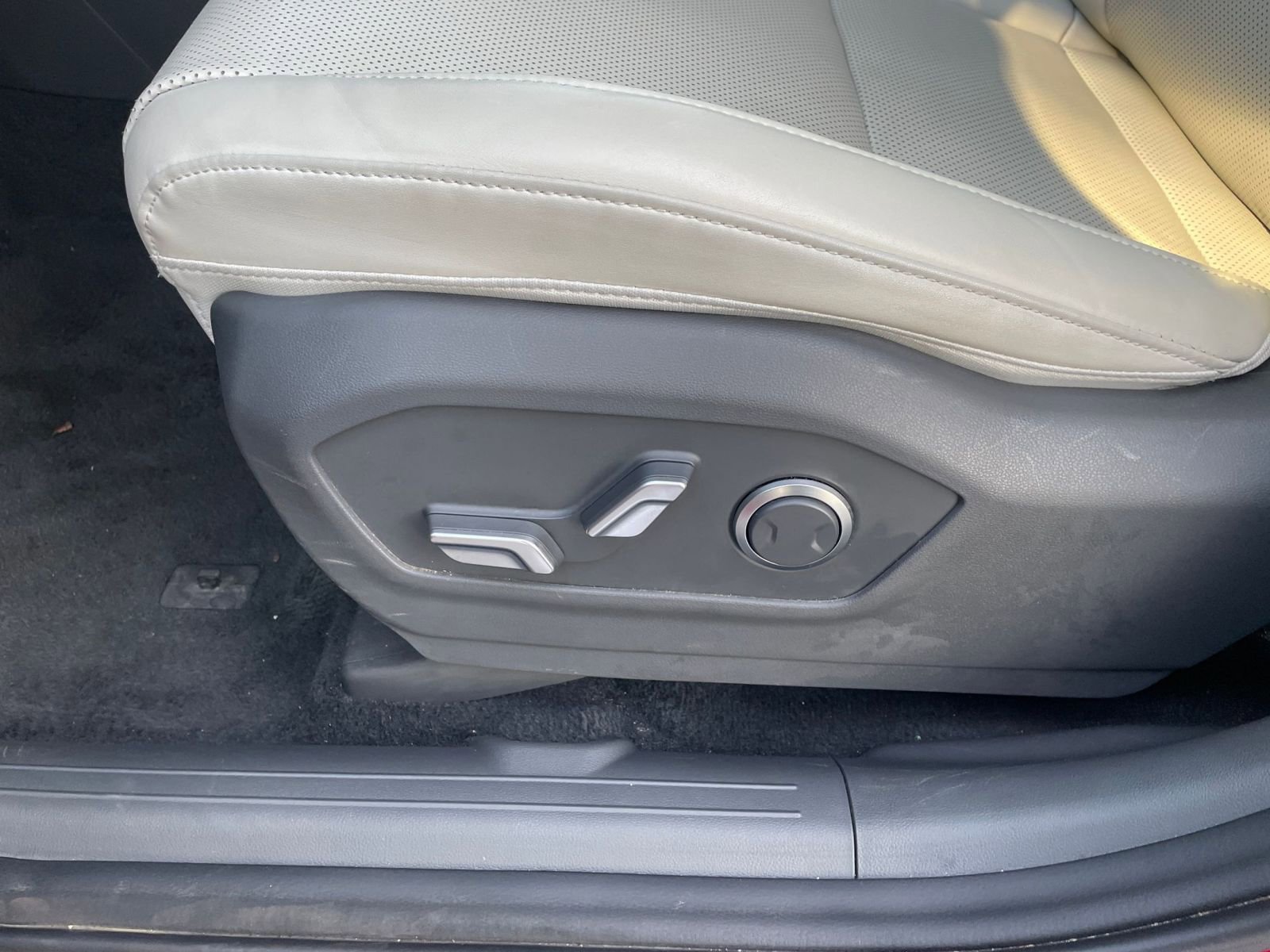 Thumbnail: 2025 Hyundai Santa Fe - 22