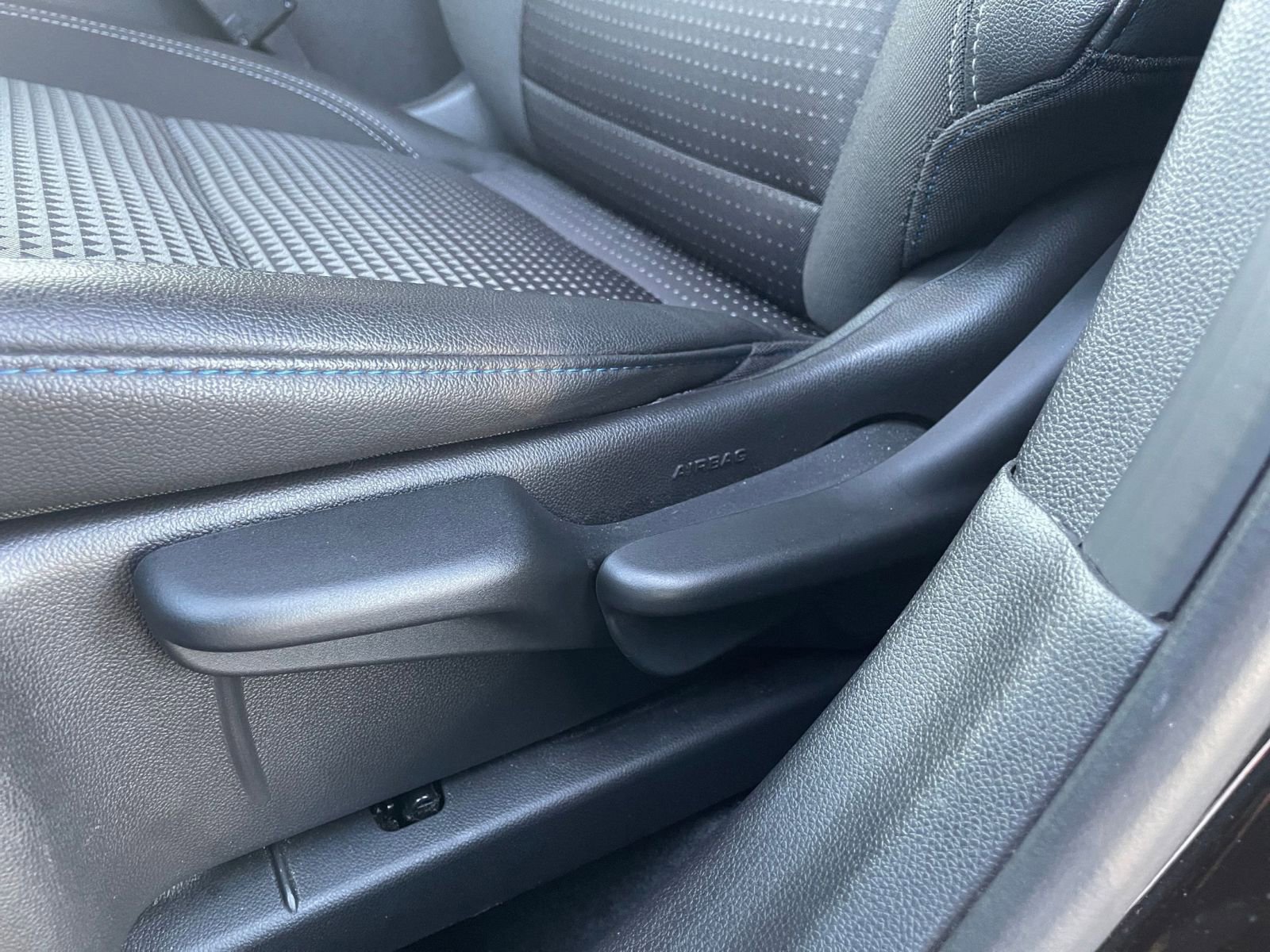 Thumbnail: 2025 Chevrolet Trax - 23