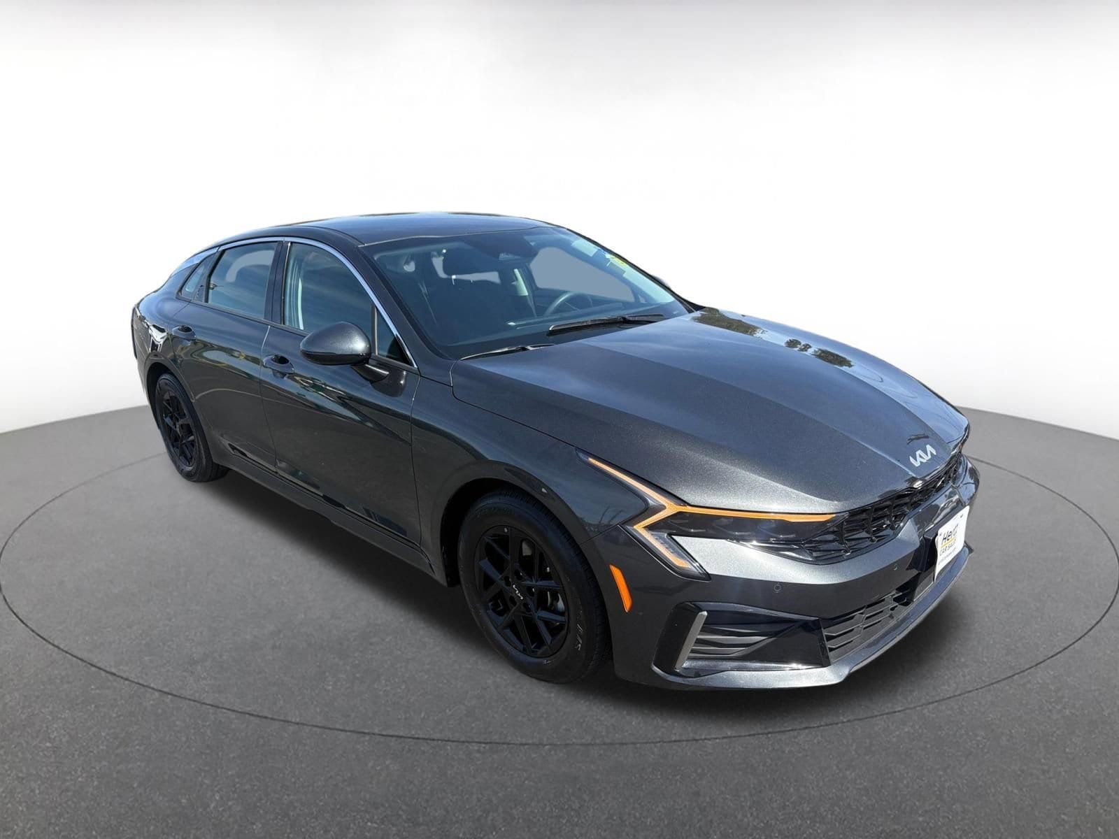 Thumbnail: 2025 Kia K5 - 1