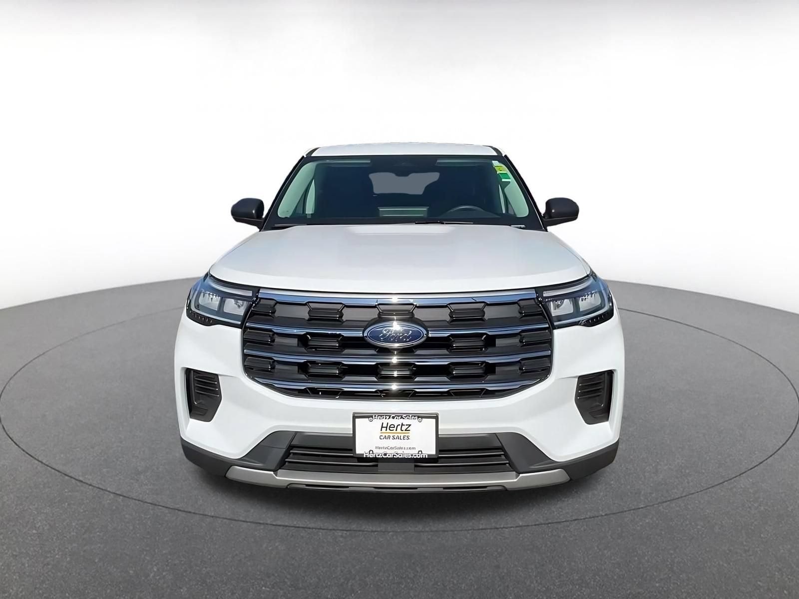 Thumbnail: 2026 Ford Explorer - 3