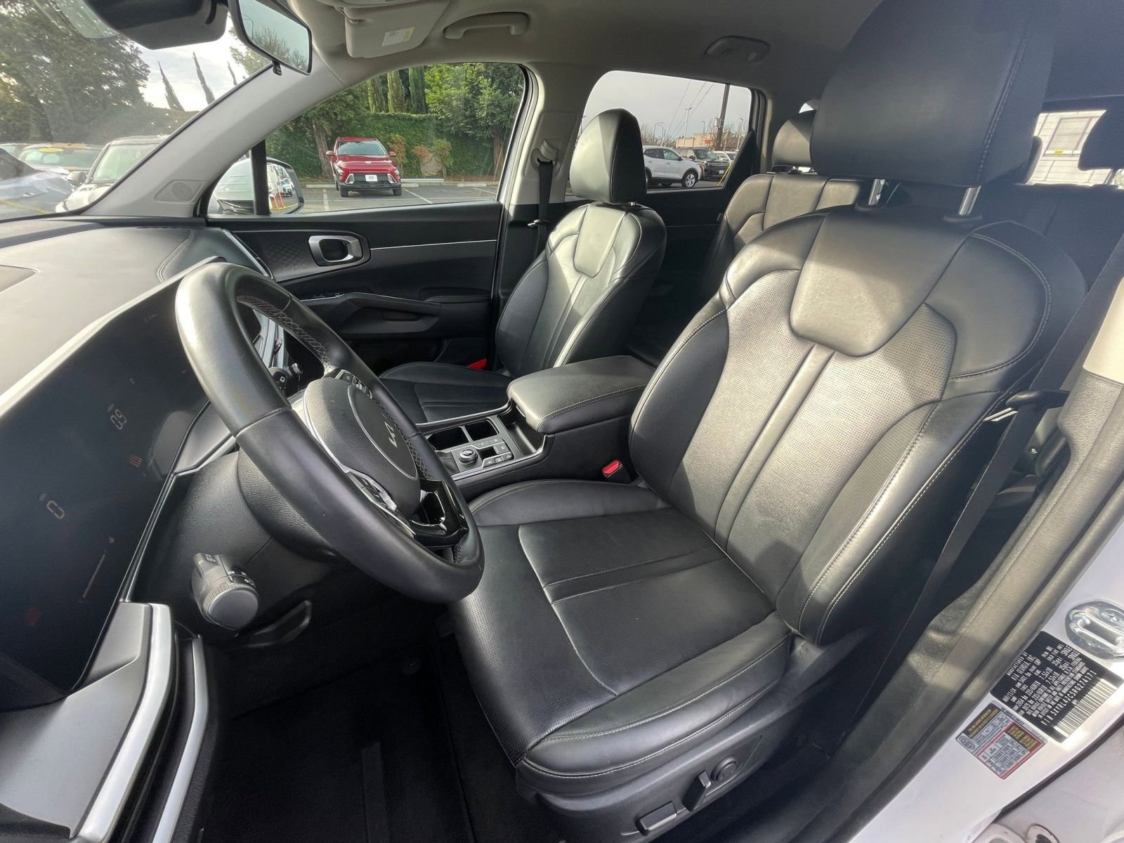 Thumbnail: 2024 Kia Sorento - 32