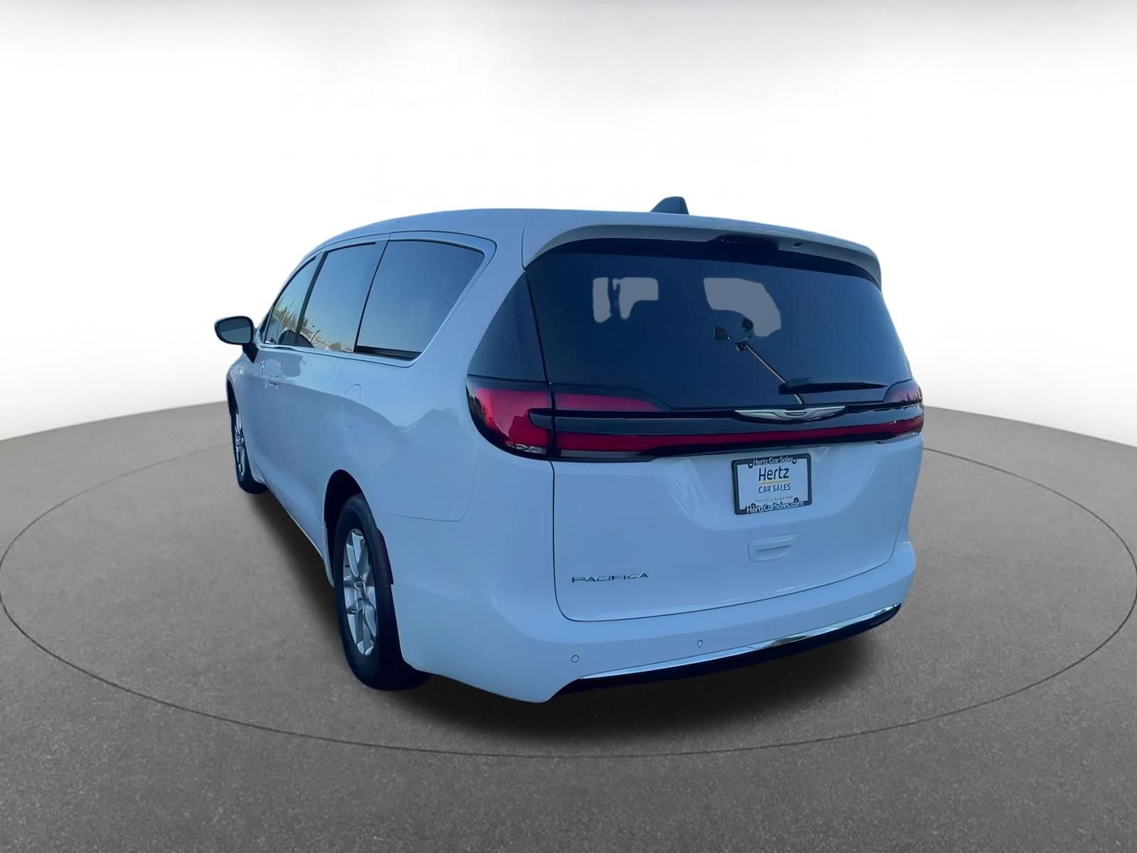 Thumbnail: 2024 Chrysler Pacifica - 11
